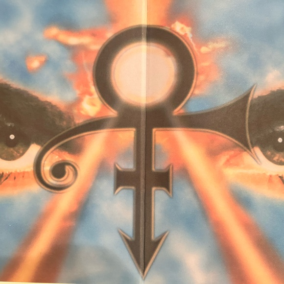 Sale! Prince Paisley Park Archives (Exhibition Series Tour Book) Paisley Park - Picture 5 of 8